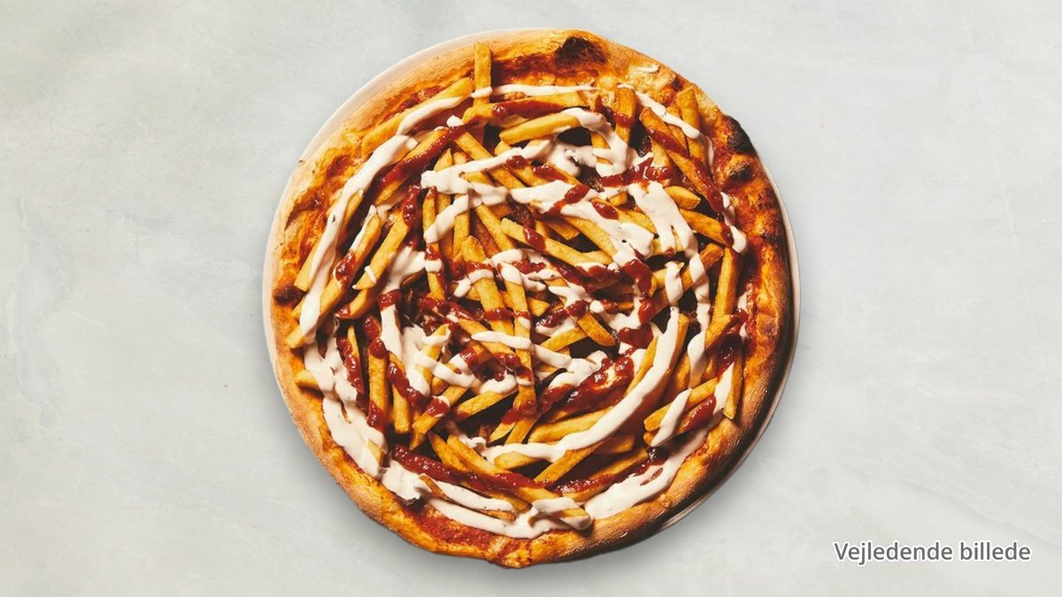 Pizza Pommes Frites fra Alanya Pizza & Steak House